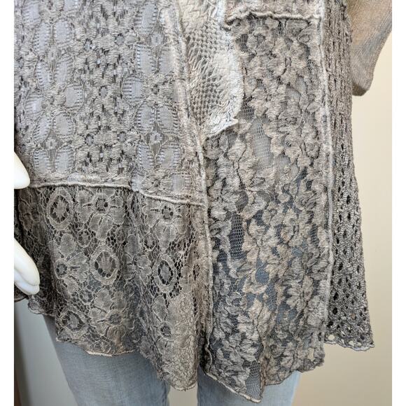 The Pyramid Collection Tunic Top Large Gray Lace Patchwork Boho Ruffled Flowy - Picture 4 of 12